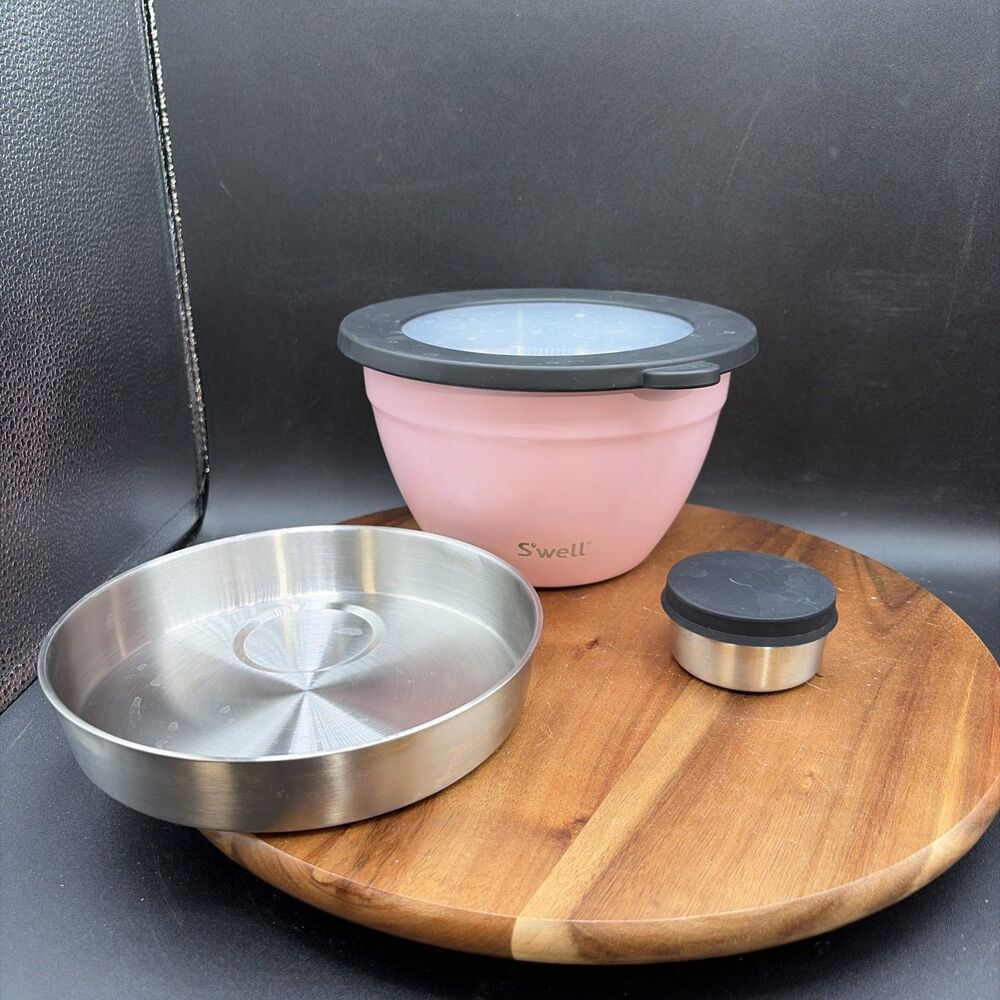 PREOWNED SWELL SALAD BOWL KIT PINK TOPAZ 64 OZ CONTAINER